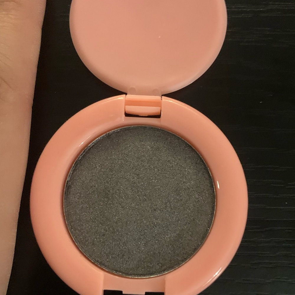 Blossom “Dusty Miller” eyeshadow